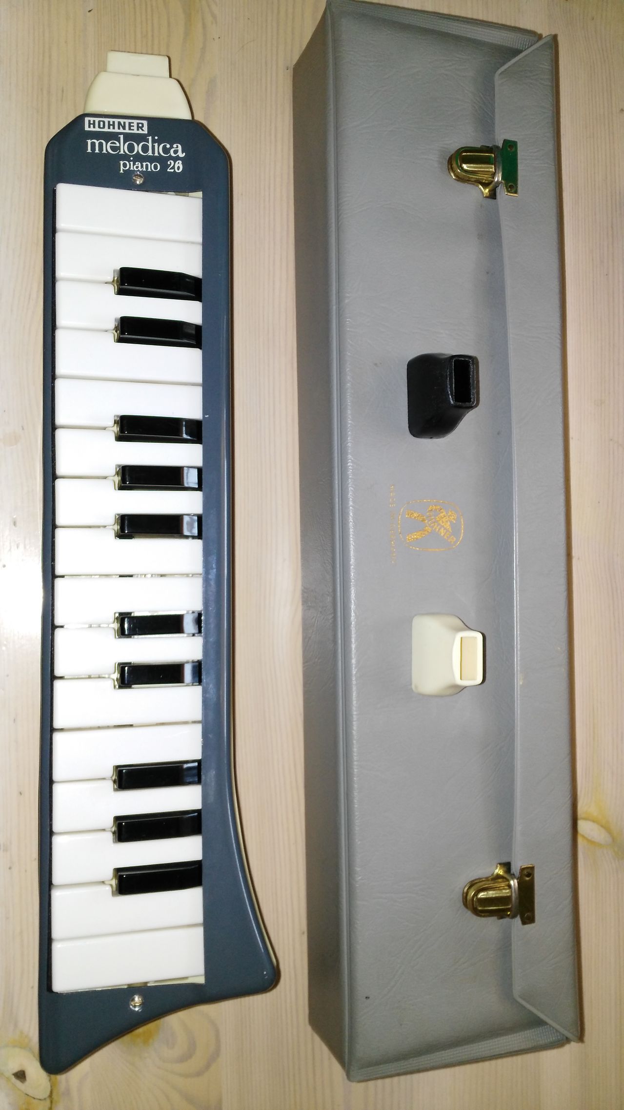 Hohner Piano 26